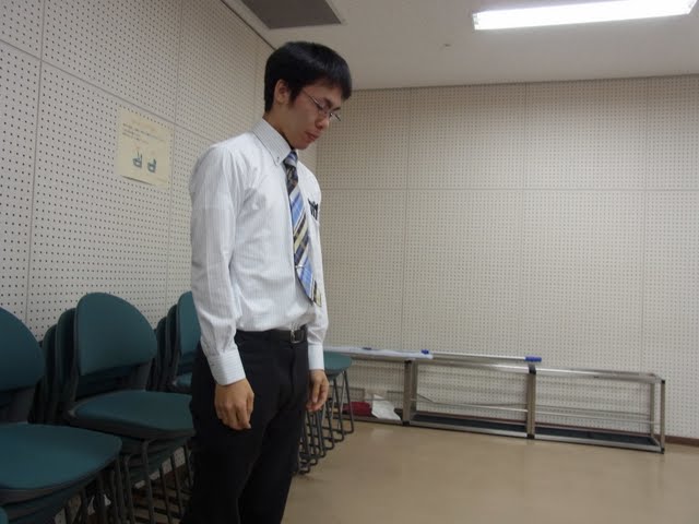 立ってみたり