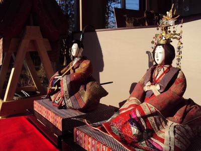 明治初期石井河岸辺お雛様