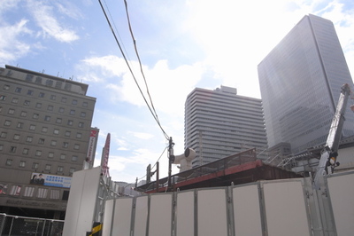 梅田（大阪）駅前