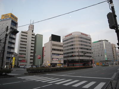 近鉄四日市駅前