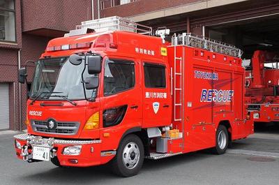 豊川市消防本部　本署　救助工作車