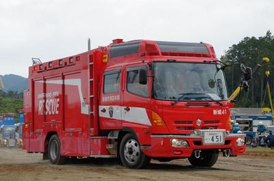 新城市消防本部　救助工作車