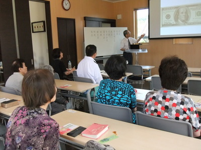 日曜聖書講座・愛餐会と壮行会　その一