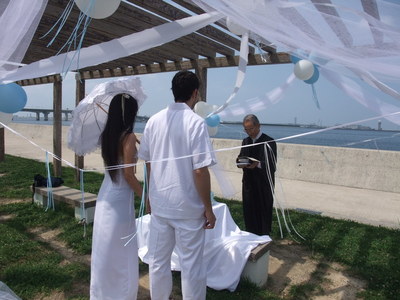 臨海での野外結婚式