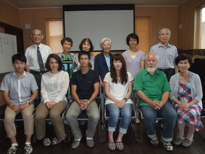 フランスからの学生さん方と集合写真