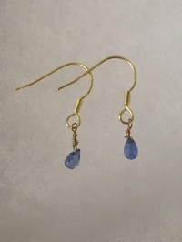 カイヤナイトドロップフックピアス