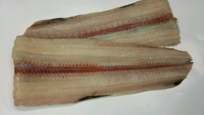 太刀魚開き　中　2尾